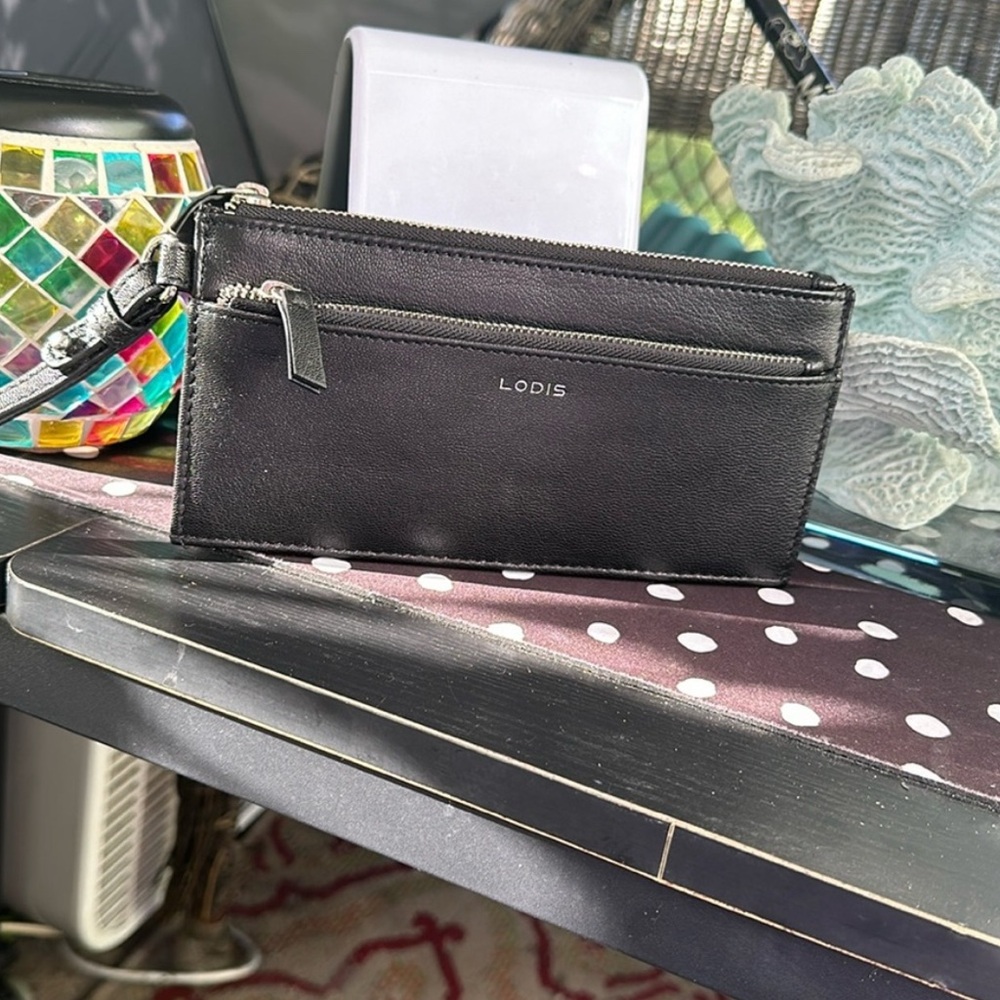 Lodis EUC black leather wallet